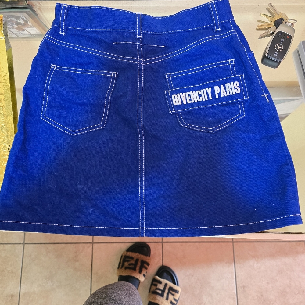 Givenchy skirt, size 34 100% authentic
